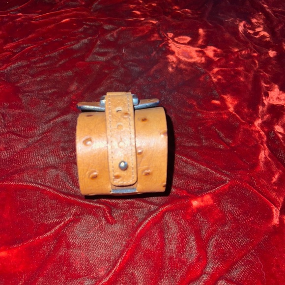 Elena Meyer Ostrich Leather Cuff Bracelet - Picture 2 of 8